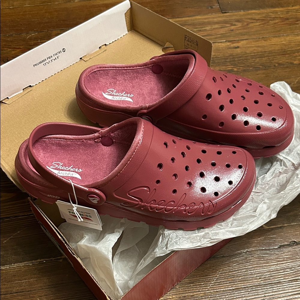Skechers Mauve Mules & Clogs